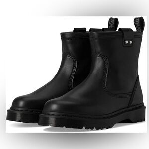 Dr. Martens Anistone Lo Leather Boots